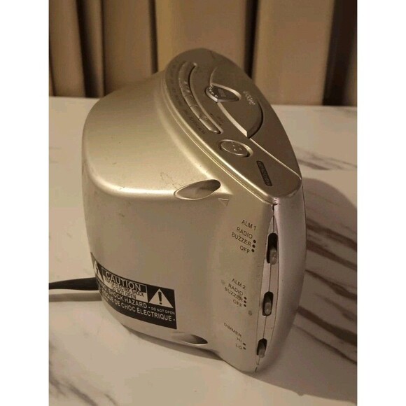 Emerson Research SmartSet Dual Alarm Clock AM/FM Radio CKS3029 - Picture 3 of 5